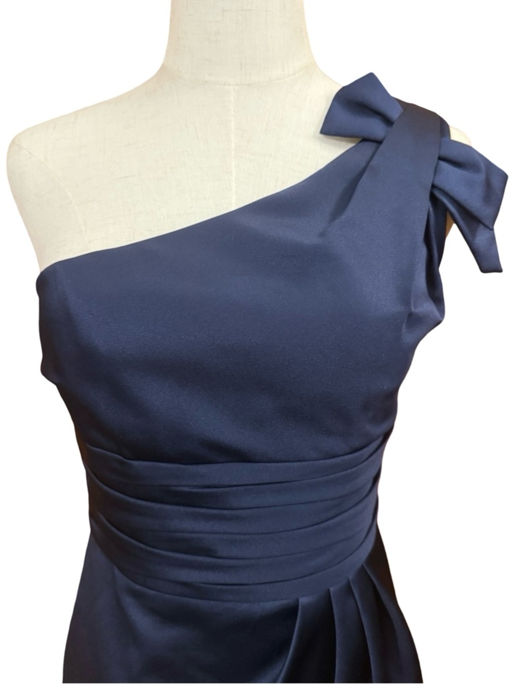 David’s Bridal Dark Blue One Shoulder Dress With Bow Accent Size 2 - Picture 5 of 12